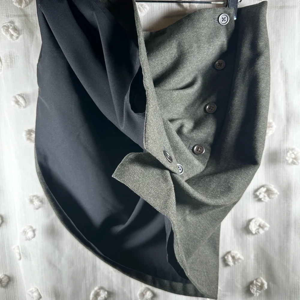 NWT Banana Republic Women’s Charcoal Gray Wool Buttoned Mini Skirt Size 14 - Picture 7 of 7